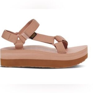 Women's Flatform Universal Platform Sandals in Maple